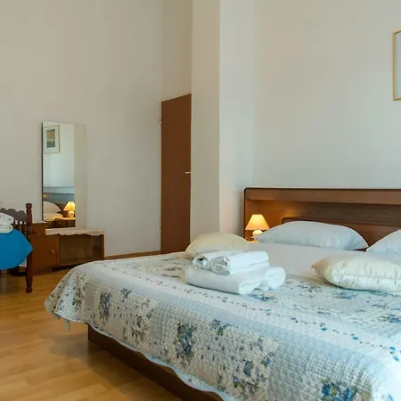 Apartamento Lena Zadar