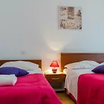 Apartment Lena Zadar