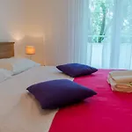 Apartment Lena