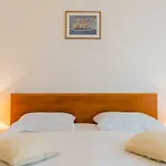 Lena Apartment *