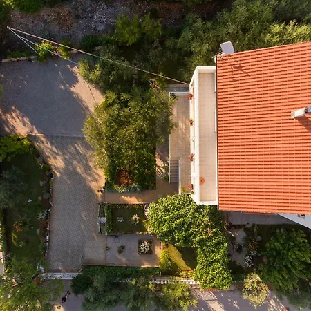 Apartament Lena
