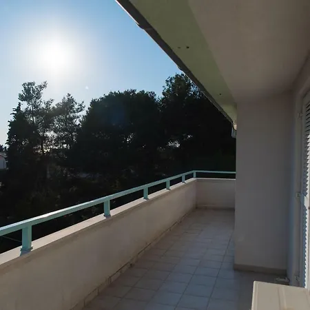 Apartament Lena *