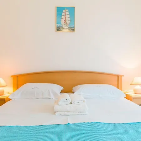 Apartament Lena